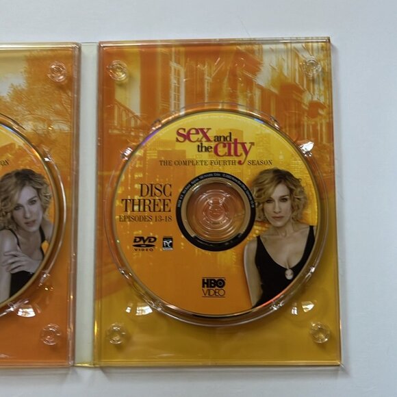 ๐๐ Sex and the City: The Complete Fourth Season DVD Set | HBO Series - Picture 7 of 11